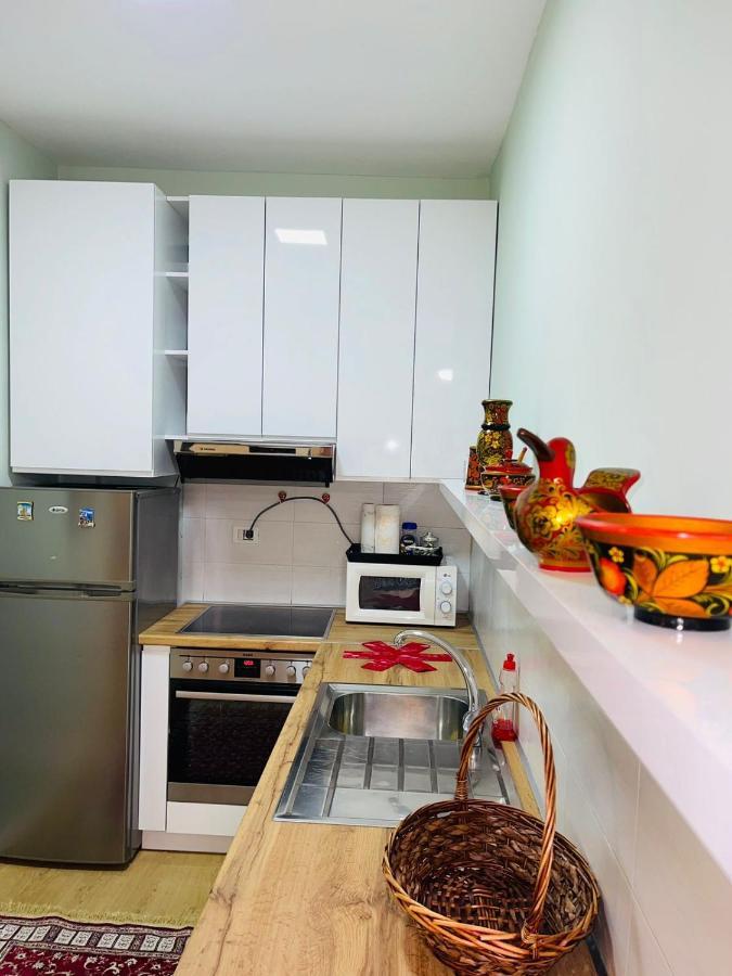 New Apartment In Center Of ティラナ エクステリア 写真